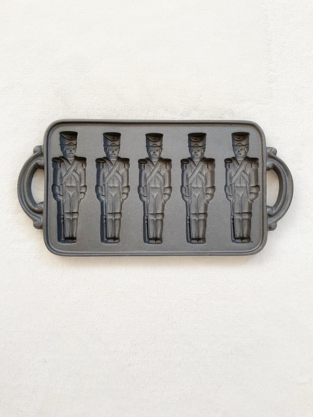 Vintage John Wright Cast Iron Toy Soldier Cookie Pan Mold 1985 Christmas USA